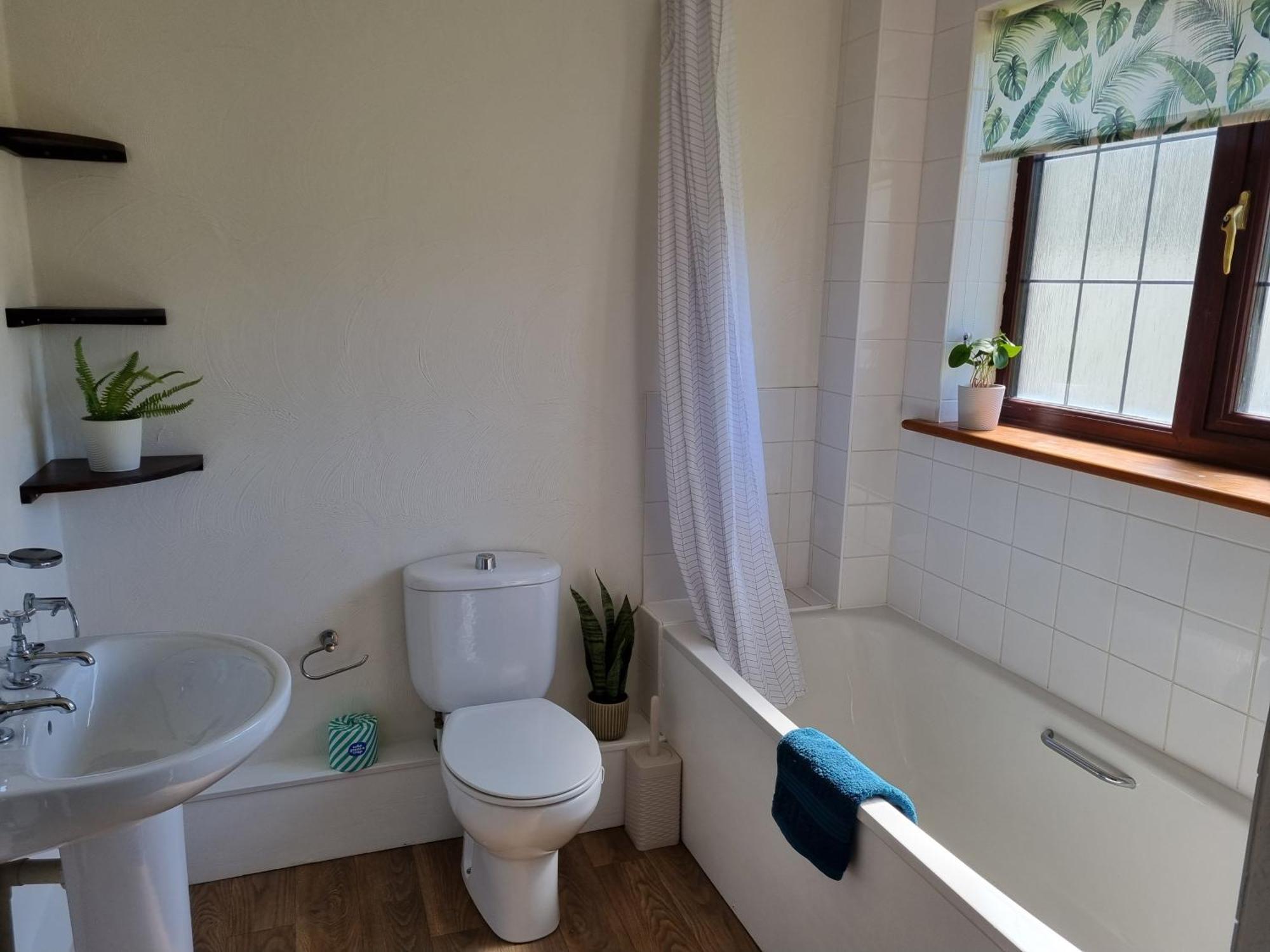 Sandpiper Cottage: Cosy Home Near The Beach ウーラクーム エクステリア 写真
